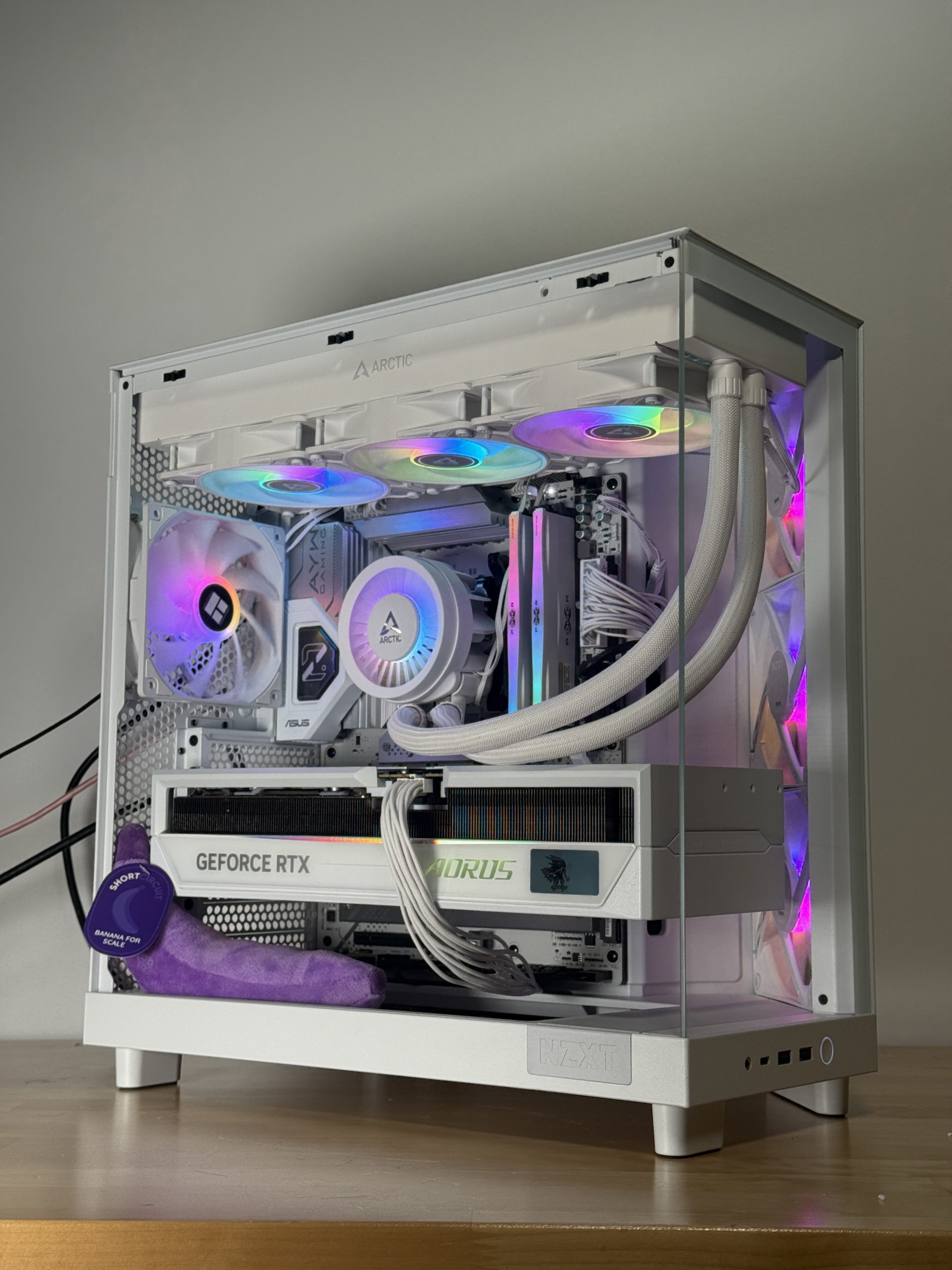RTX 5090 Ryzen 7 9800x3d Gaming Flagship
