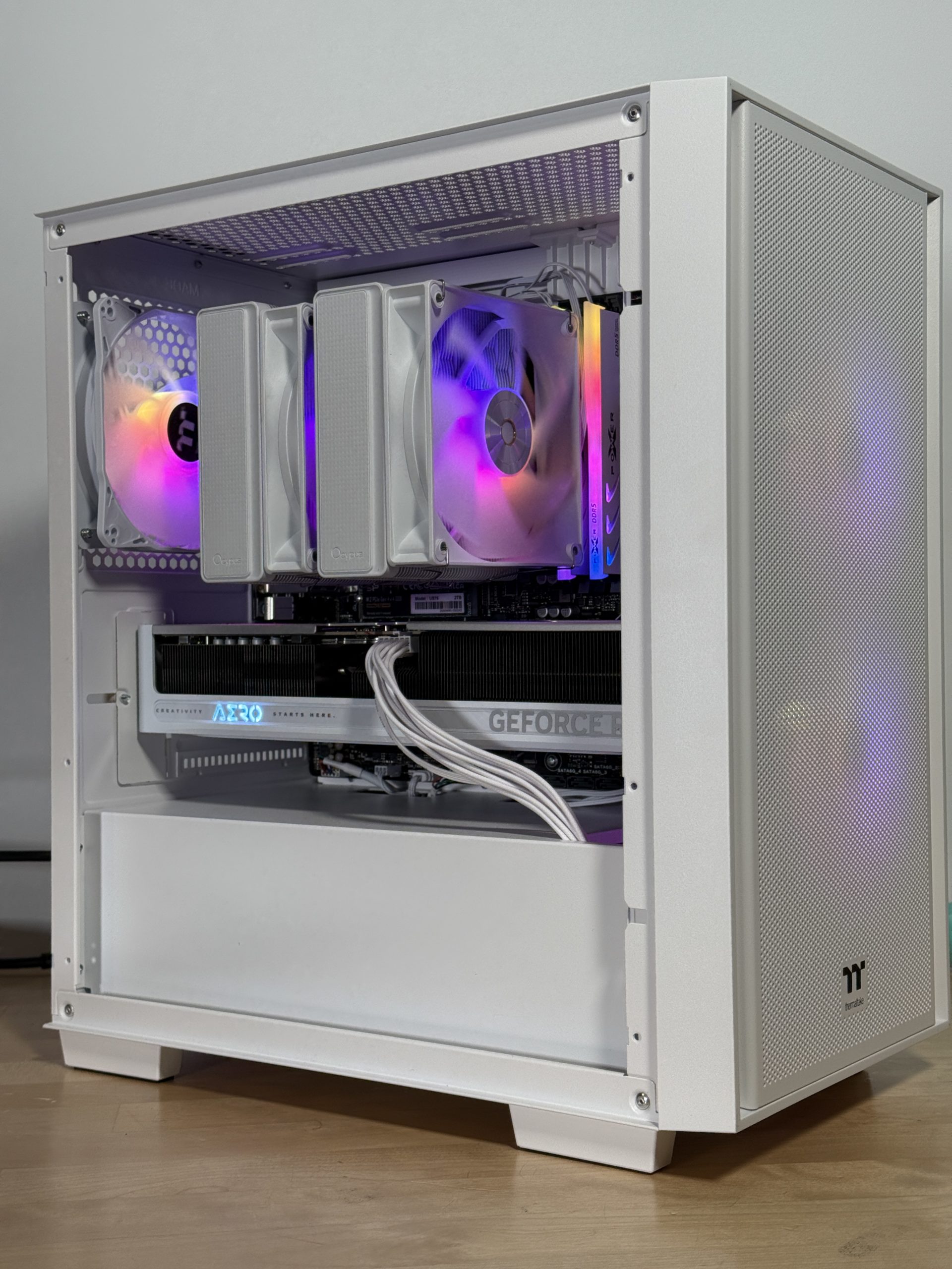 RTX 5070 Ryzen 9700x Gaming PC Gigabyte Aero
