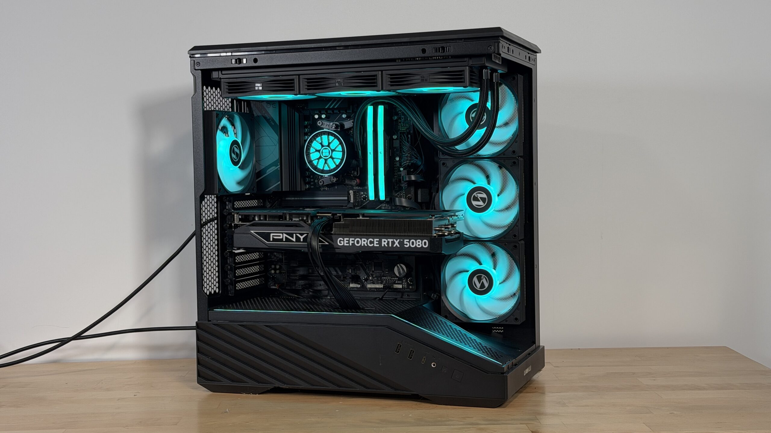 RTX 5080 Ryzen 7 9800x3d Triple 4k Sim Ready
